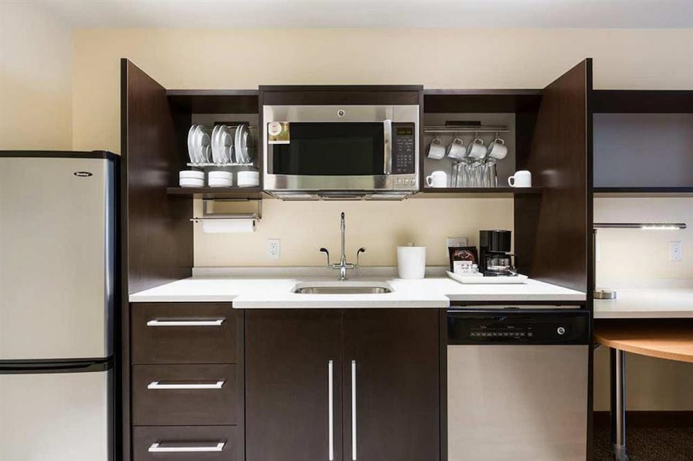 Home2 Suites by Hilton Anchorage Midtown - photo 21