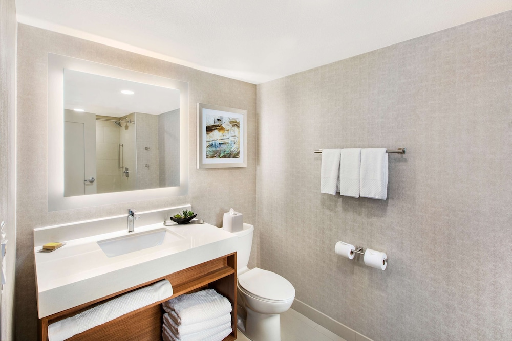 DoubleTree by Hilton San Antonio Northwest - photo 11