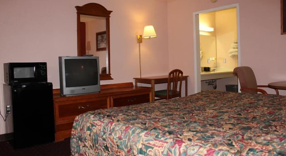 Andrew Johnson Inn - photo 11