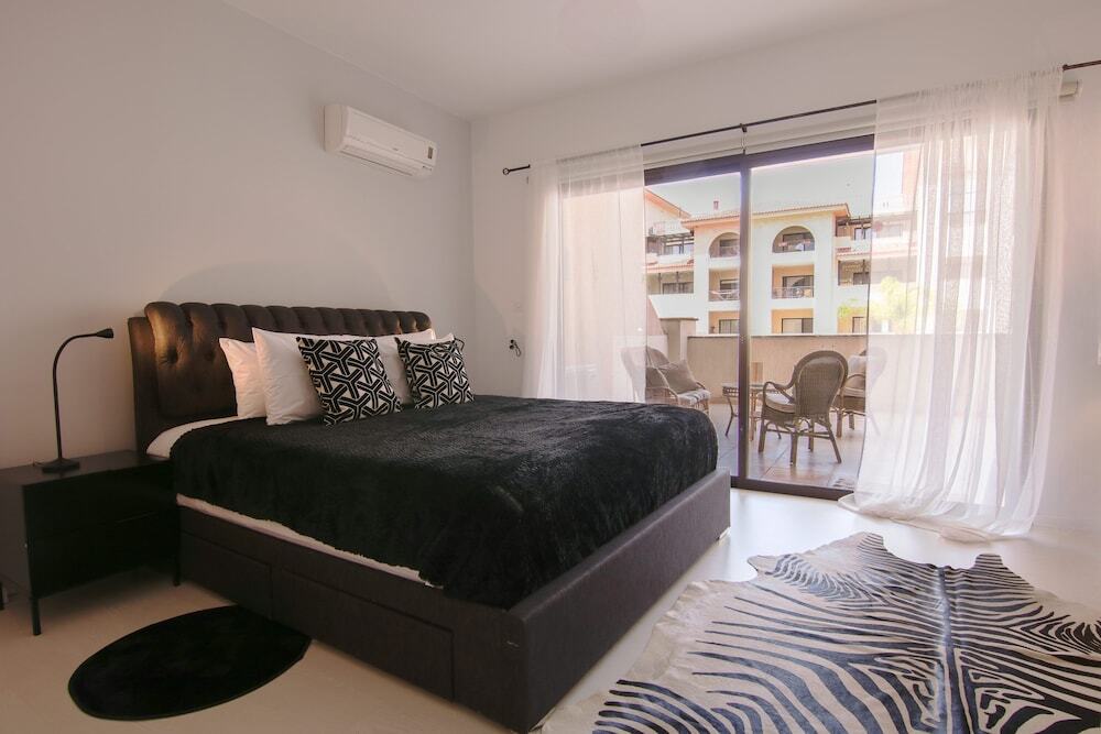 Queens Gardens 104 — 4-Star Luxury Hotel in Paphos, Cyprus