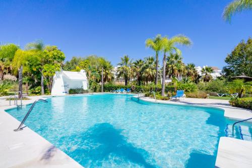 Alcazaba Lagoon — 4-Star Luxury Hotel in Estepona, Spain