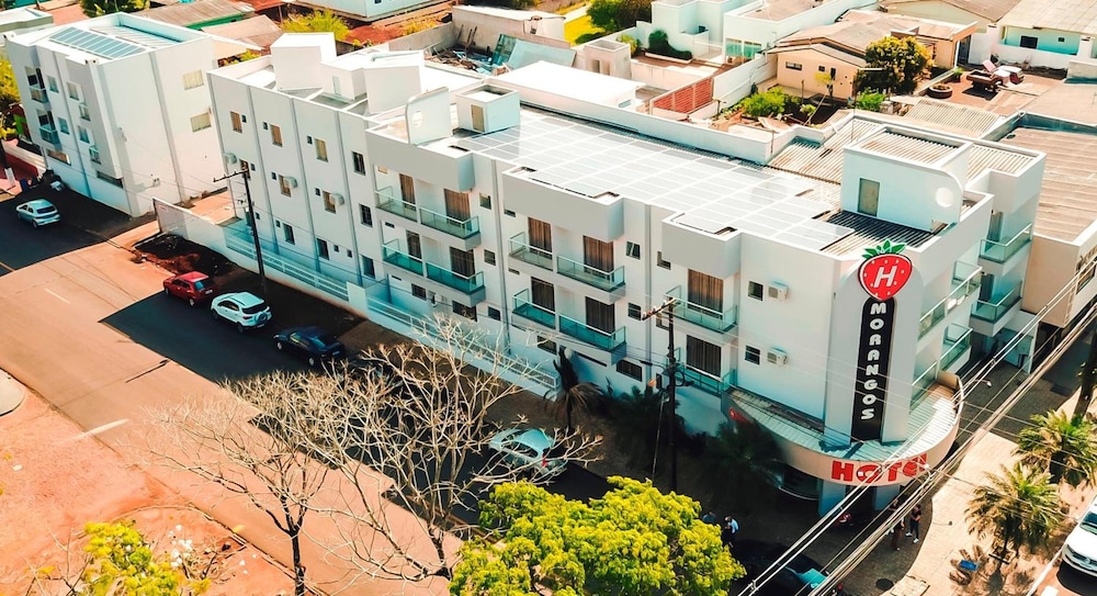 Morangos Hotel in Realeza, Brasil