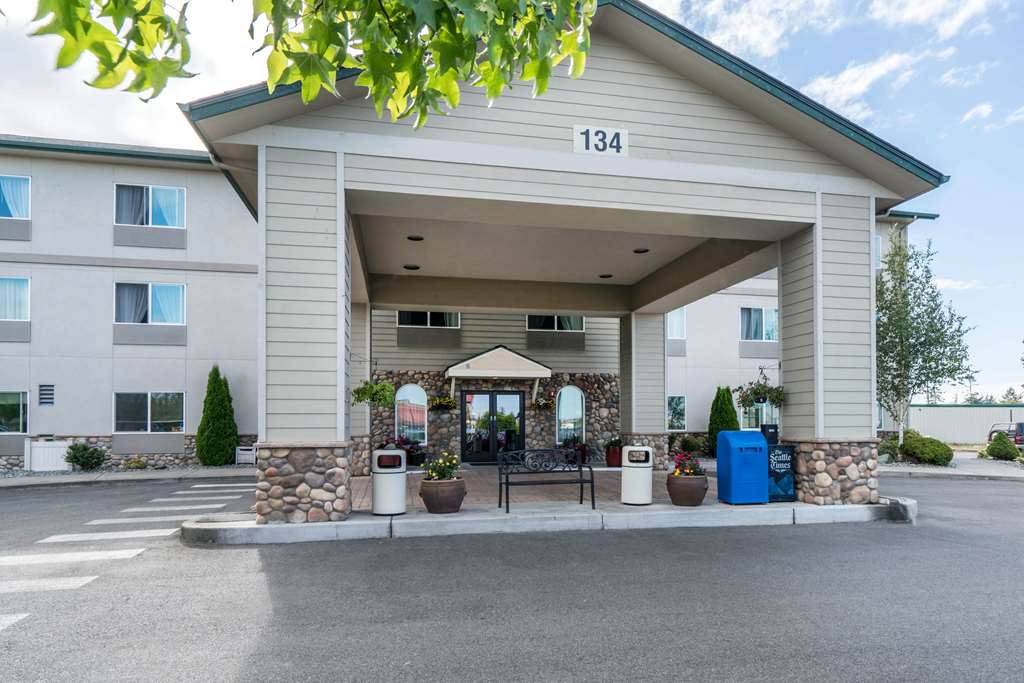 Quality Inn & Suites Sequim at Olympic National Park - photo 4