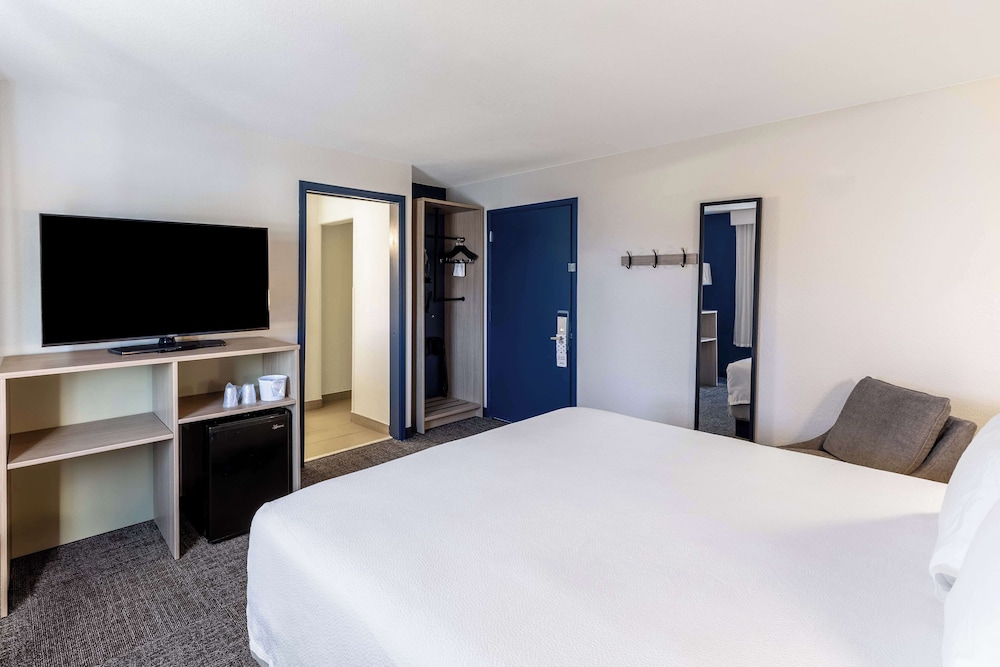 Spark by Hilton Glendale Phoenix North - photo 16