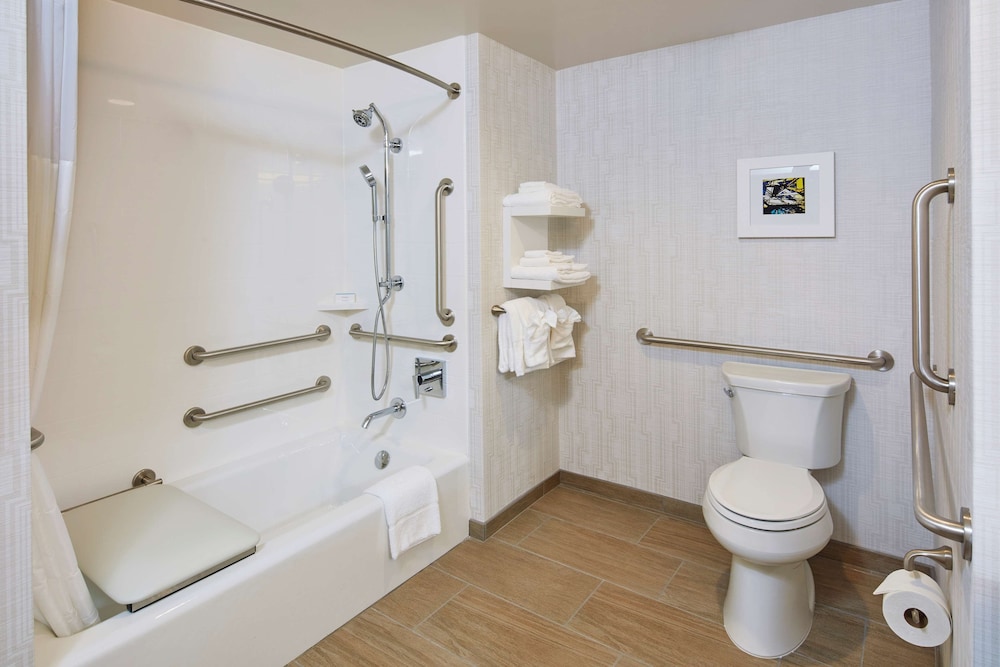 Hampton Inn & Suites Sacramento at Csus - photo 35