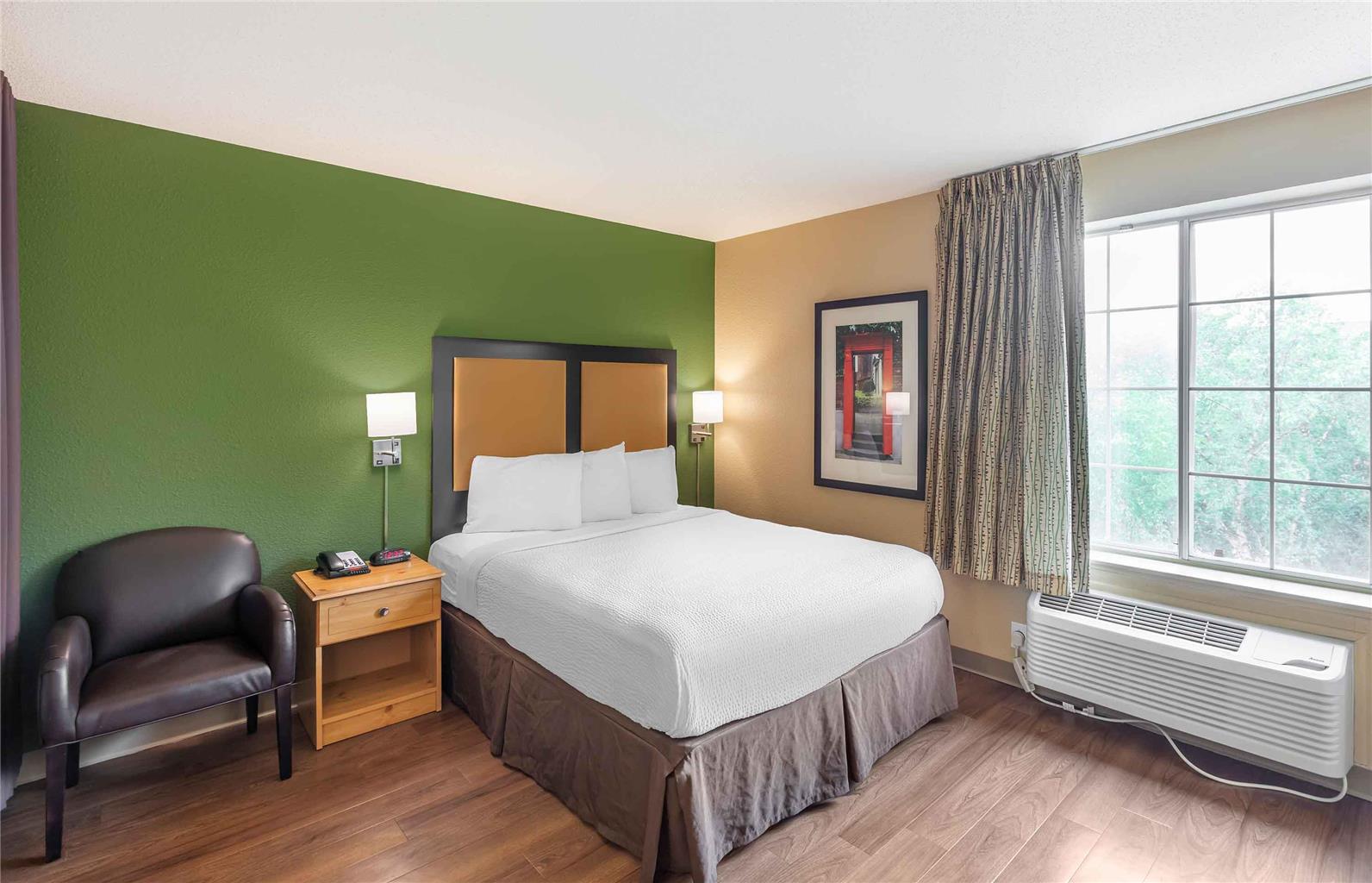 Extended Stay America Suites Milwaukee Brookfield - photo 10