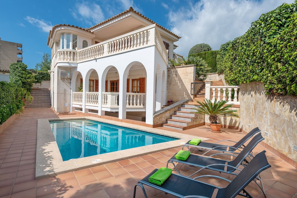 Villa Teulera — 4-Star Luxury Hotel in Palma, Spain