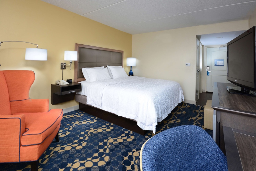 Hampton Inn Roxboro - photo 9