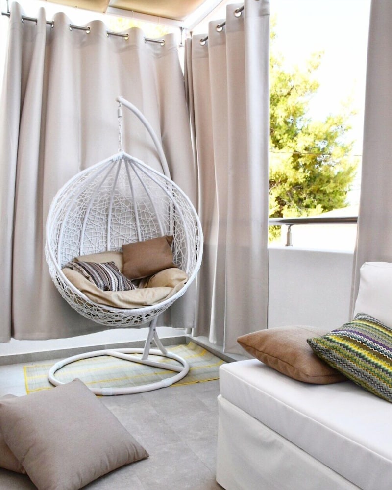 Angelos Boutique Suites — 4-Star Luxury Hotel in Patitirion, Greece