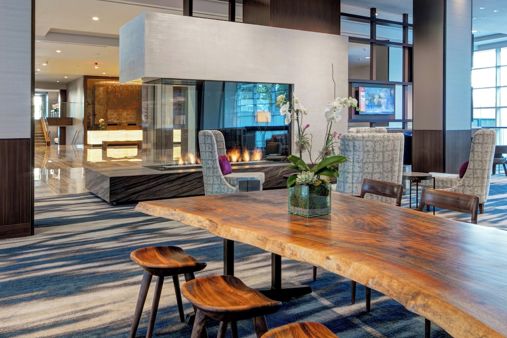 JB Duke Hotel - photo 5