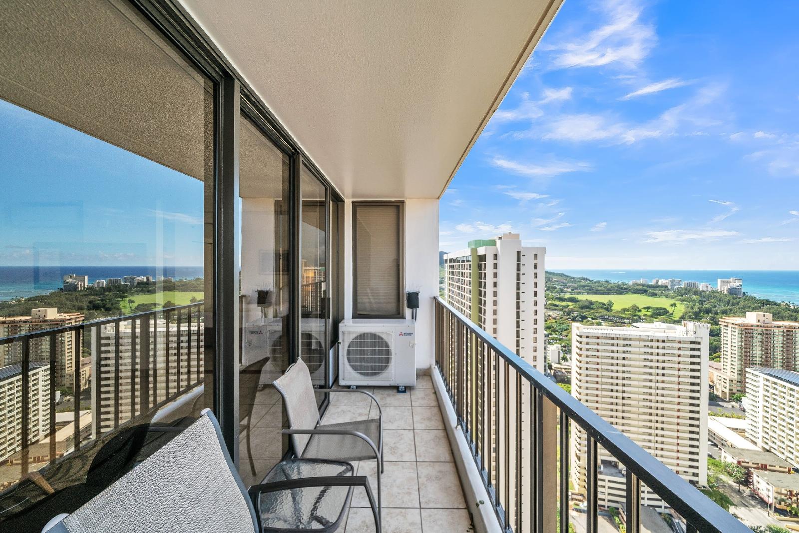 Waikiki Banyan Condo With Panoramic 37th Floor Ocean Views by Koko Resort Vacation Rentals - photo 6