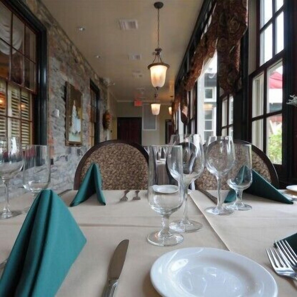 Logan Inn - photo 14