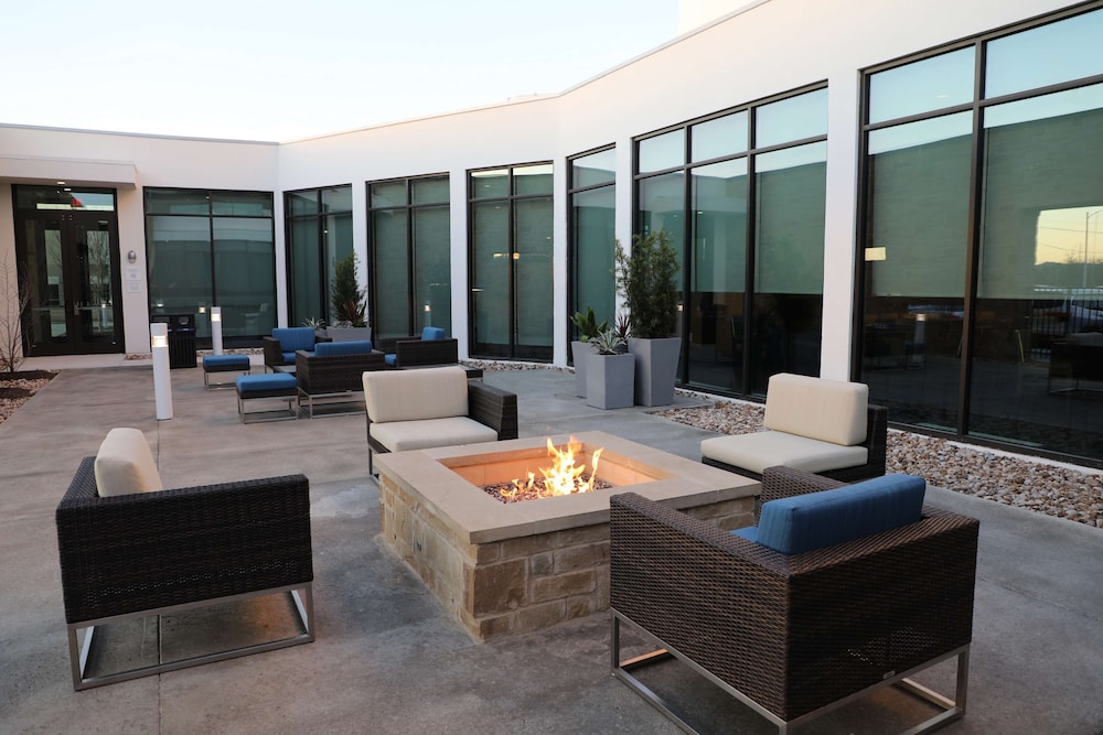 Hilton Garden Inn Austin Airport - photo 38