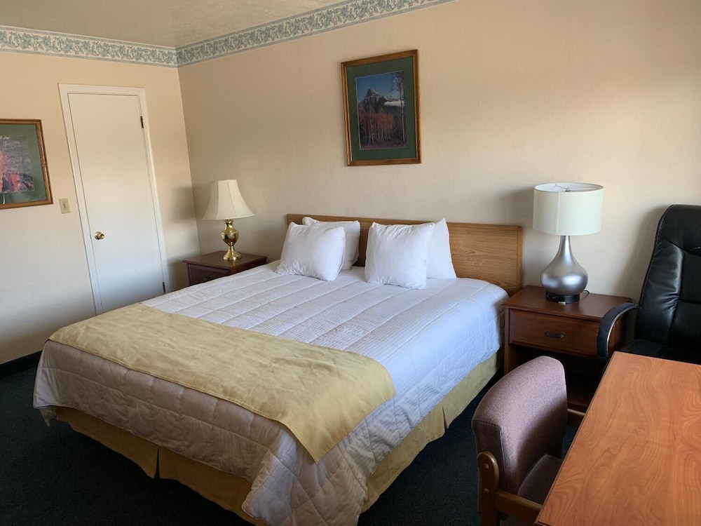 New Western Motel - photo 15