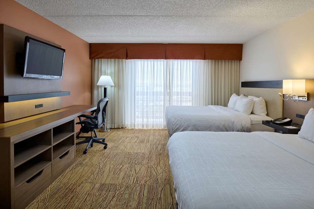 Wyndham El Paso Airport Hotel & Waterpark - photo 12