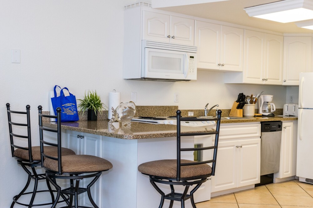 Beach House Resort 3 by RedAwning - photo 7