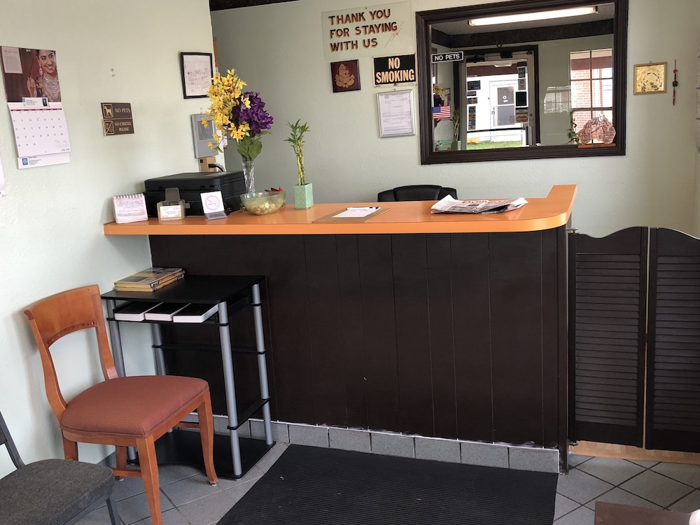 Rexdale Inn - photo 3