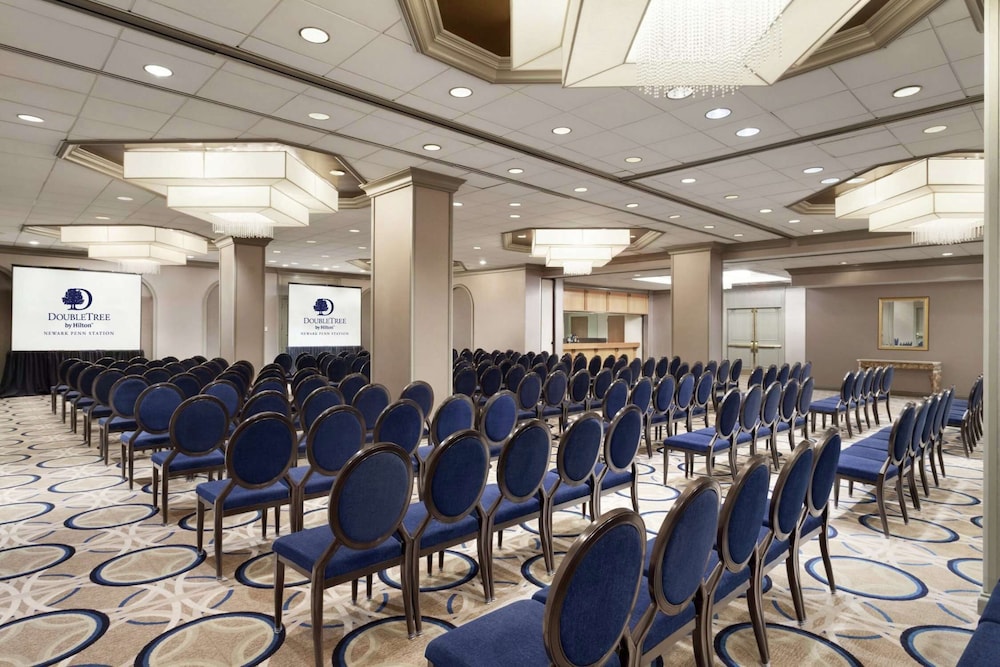 DoubleTree by Hilton Newark Penn Station - photo 45