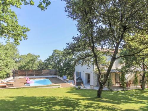 Le Jardin des Chenes in Eyragues, France