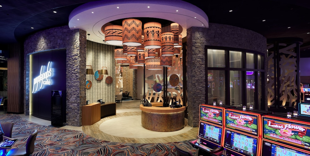 Emerald Queen Hotel and Casino Tacoma - photo 47