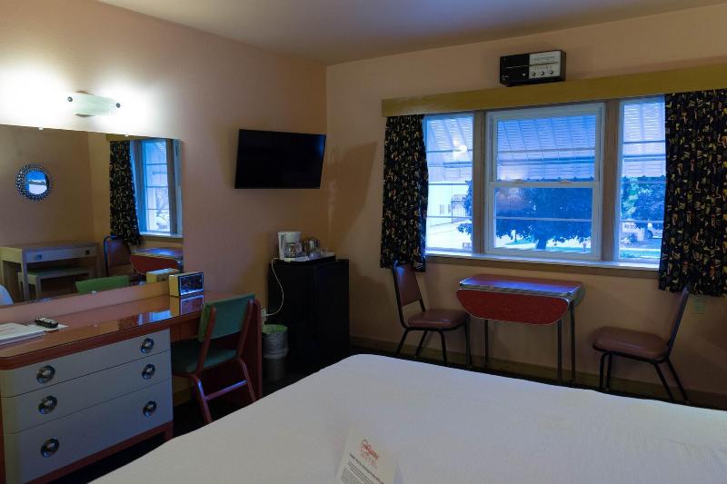 Holiday Music Motel - photo 26