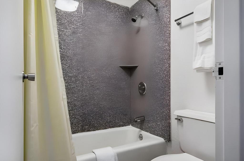 Rodeway Inn Asheboro - photo 19