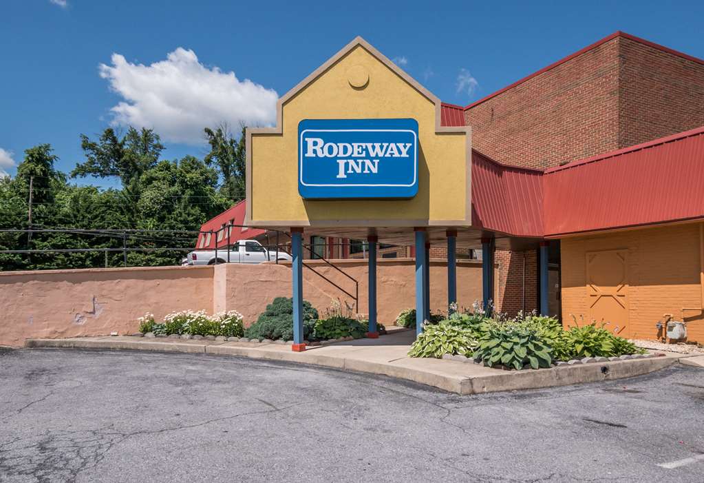Rodeway Inn Wormleysburg Harrisburg - photo 2