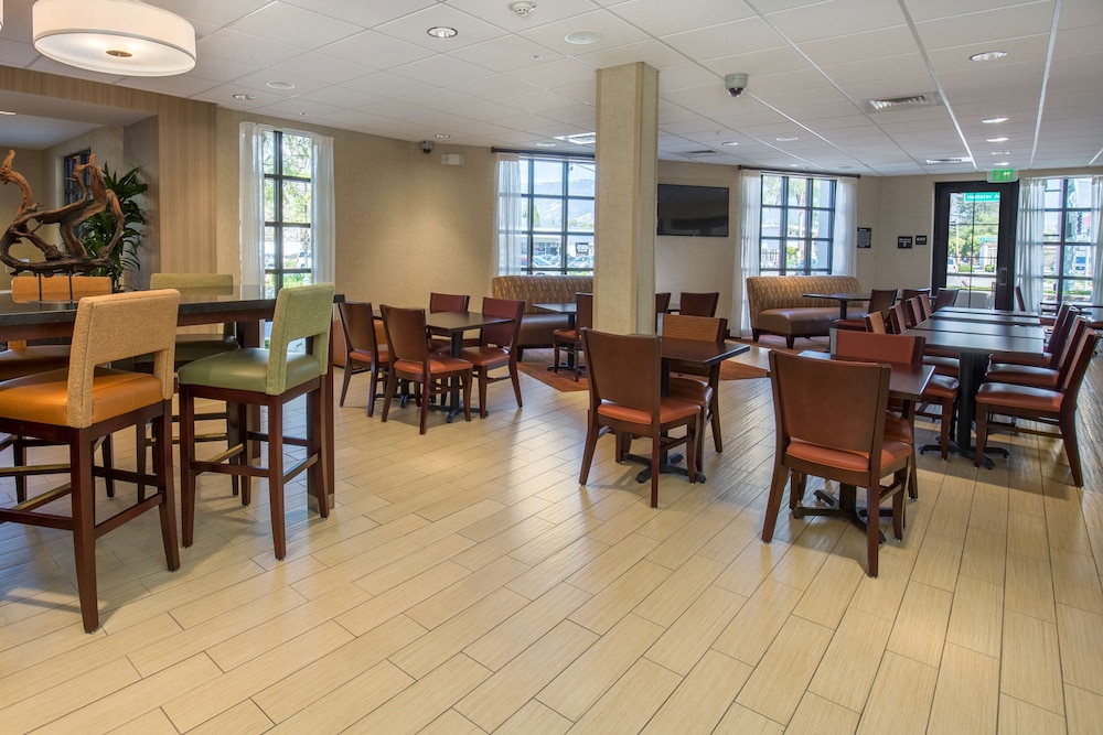 Hampton Inn Santa Barbara Goleta - photo 35