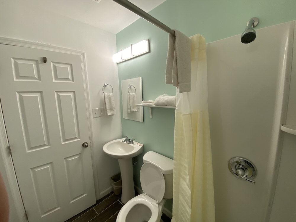 Sleepy Hollow Motel - photo 2