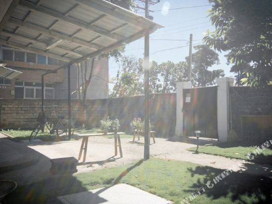 Reminiscence Dorm - carbon neutral hotel in Unknown City