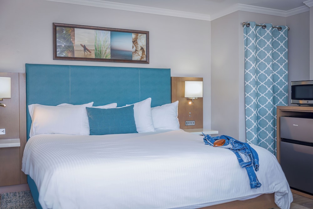 Marina Beach Motel - photo 6