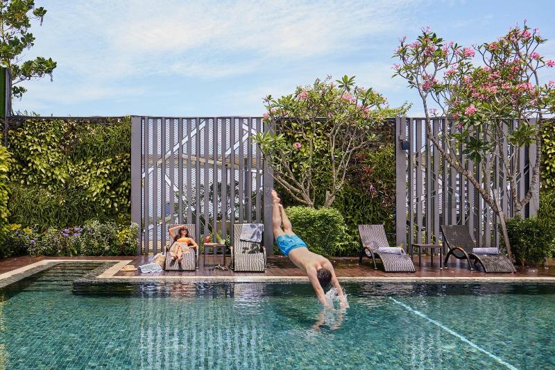 Courtyard by Marriott Penang — 4-Star Luxury Hotel in George Town, Malaysia