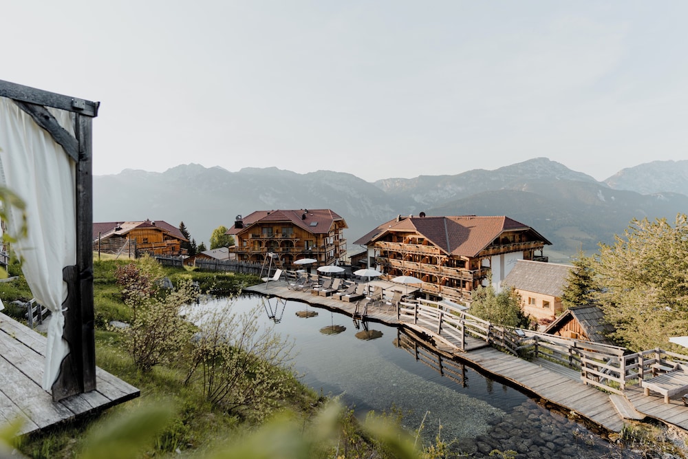 Natur & Wellnesshotel Höflehner - carbon neutral hotel in Haus