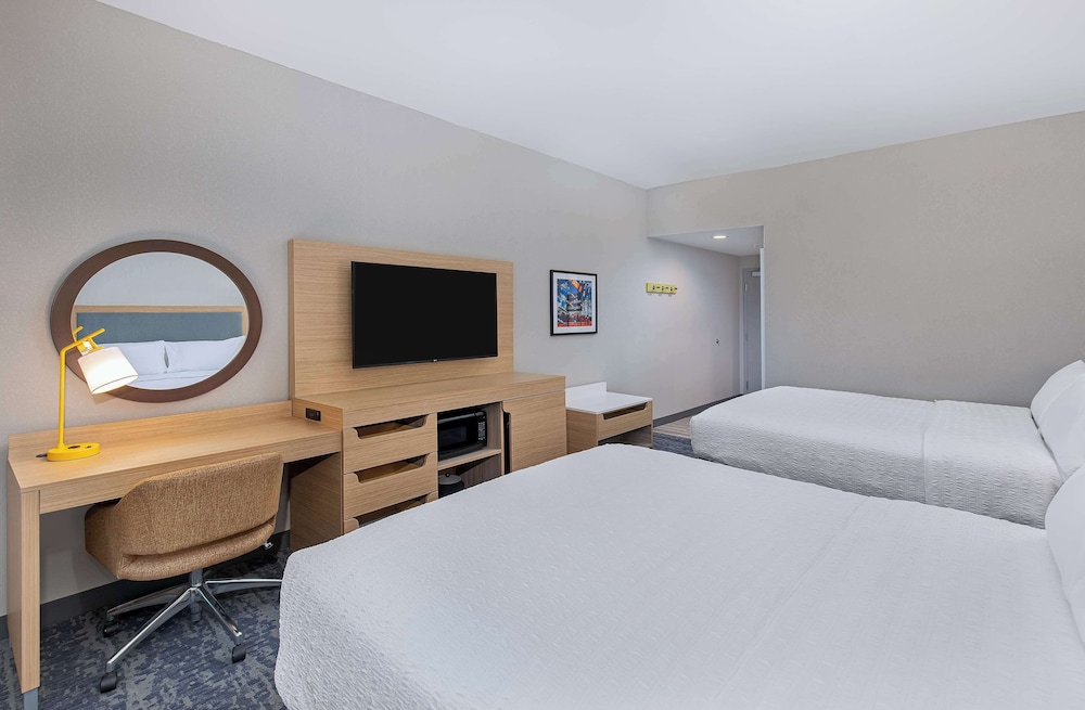 Hampton Inn by Hilton Albertville - photo 9