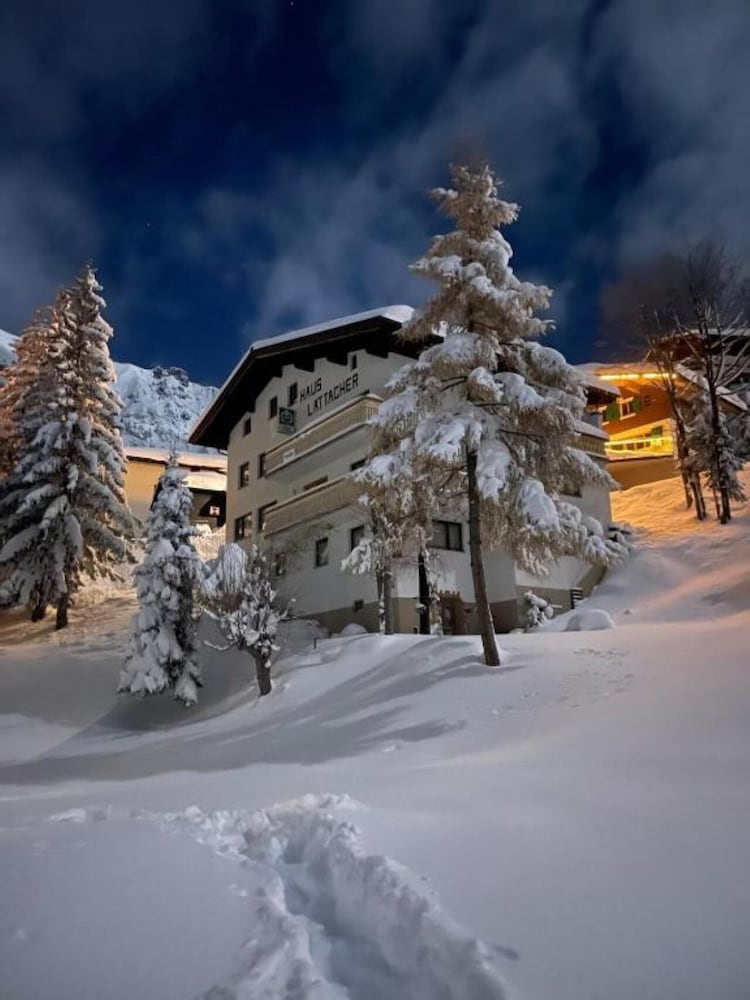 Arlberg Motel - last minute hotel in Unknown City