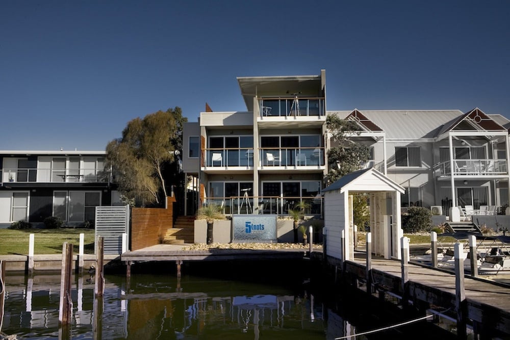 5 Knots Metung — 5-Star Luxury Hotel in Metung, Australia