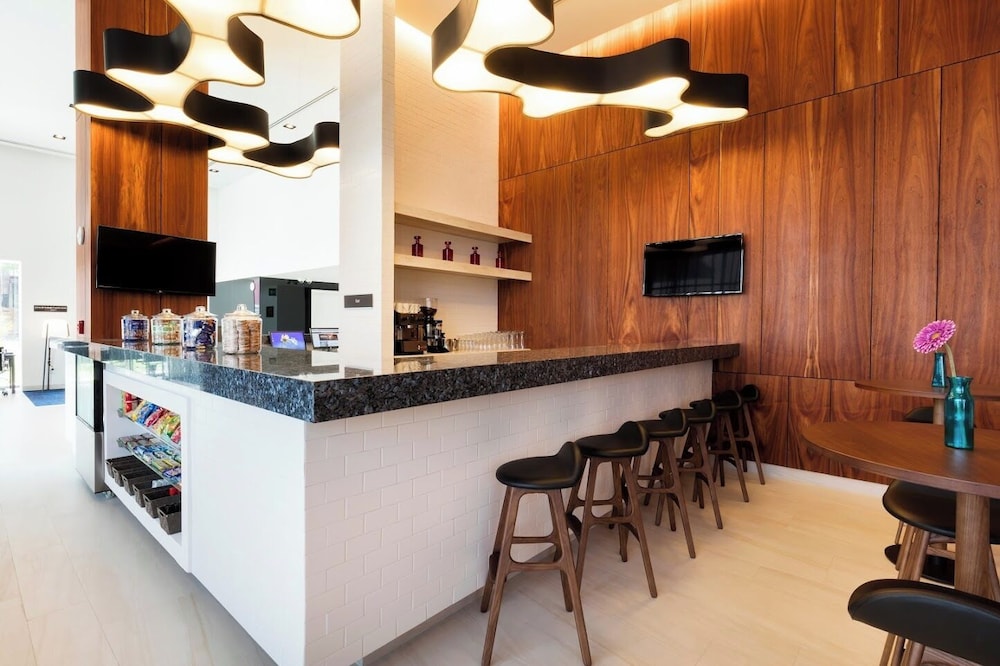 Snack bar