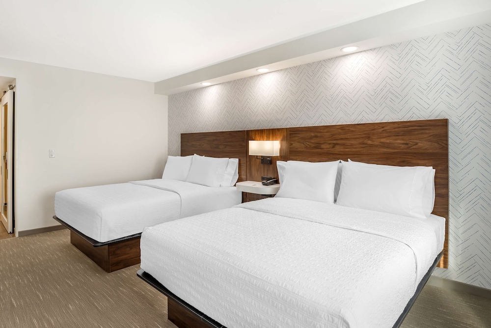 Hampton Inn Petersburg Fort Lee - photo 18