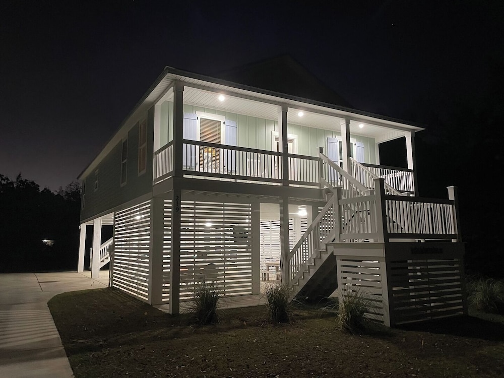 Family Retreat 3br 3ba Bbq Balcony — hotel in Pass Christian