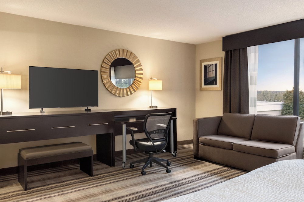 Holiday Inn Gaithersburg by IHG - photo 14