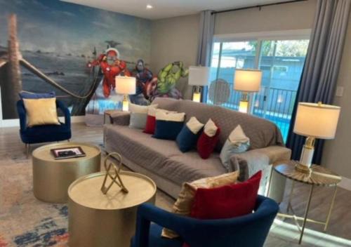 MagicwayVillas HeroHouse Pool and Spa — hotel in Fullerton