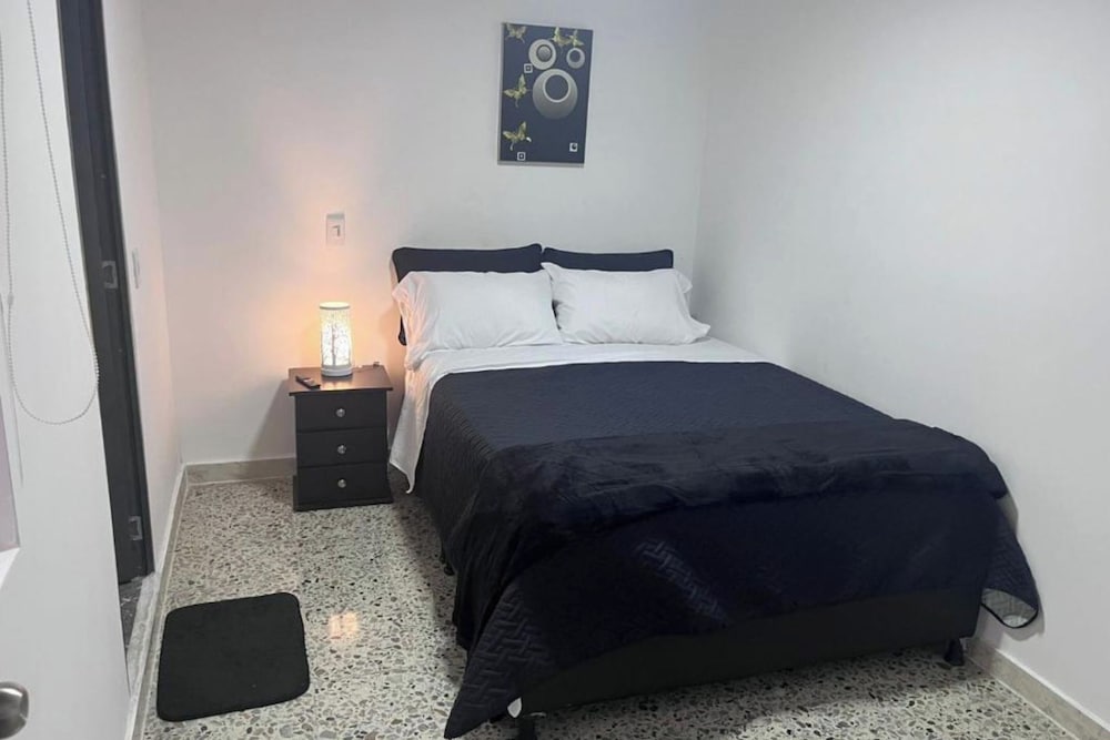 Edificio SantaMarta Medellín - carbon neutral hotel in Medellin
