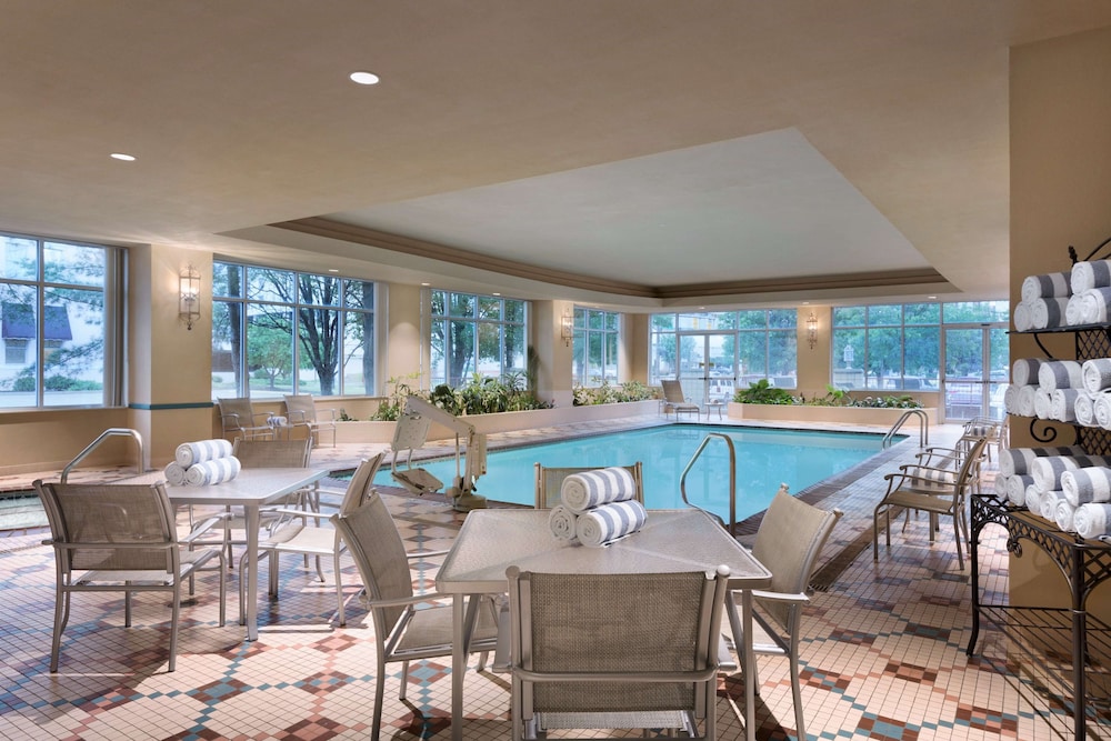 Embassy Suites Charleston - photo 38