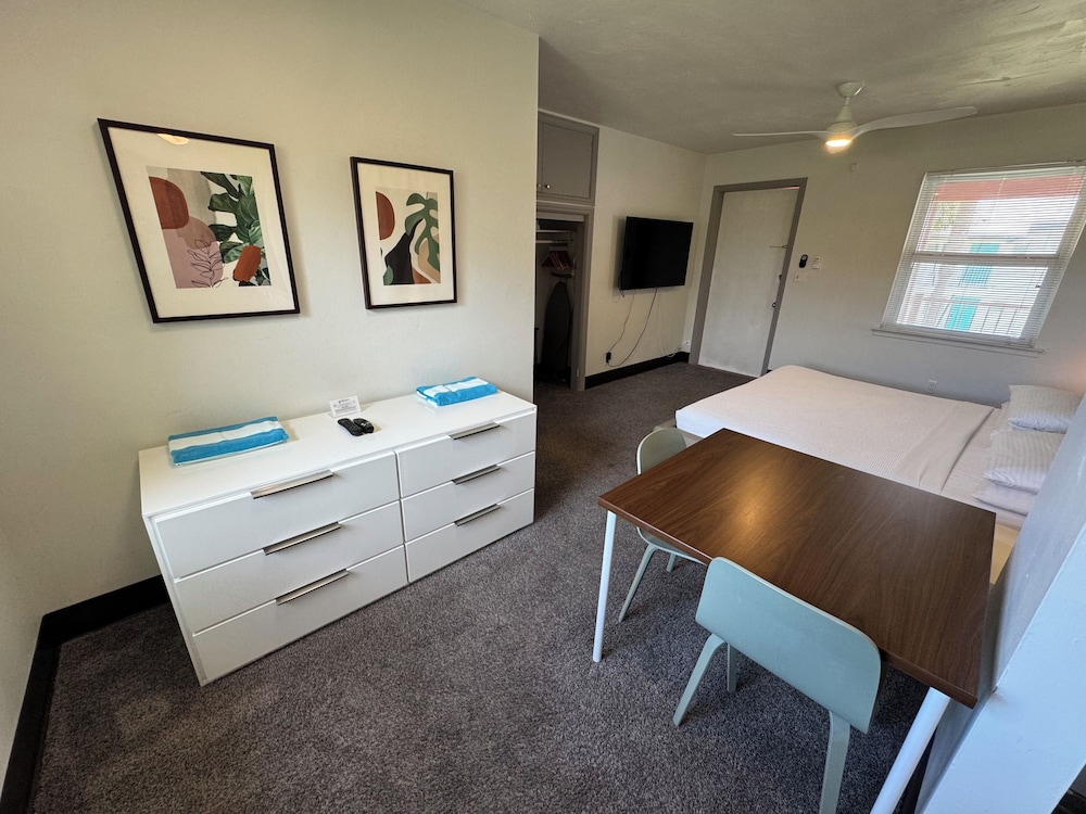 Rolo Beach Hotel - photo 19