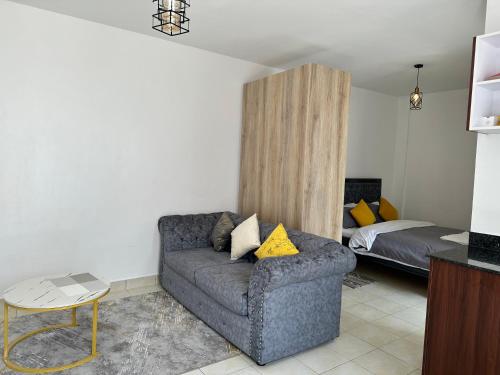Anmeg Deluxe Rooftop Studio Apartment
