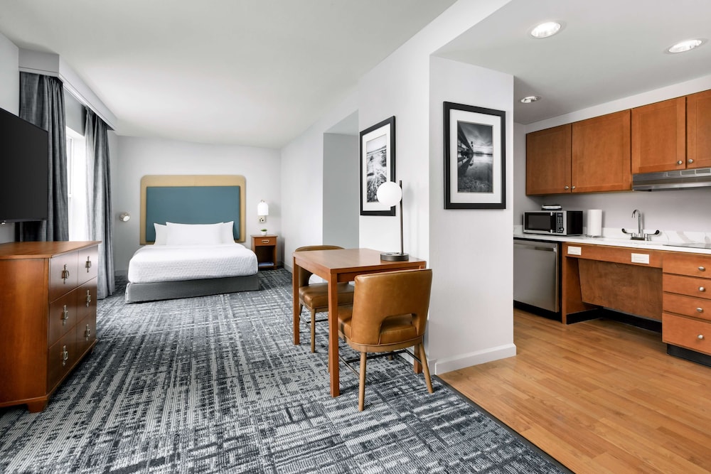 Homewood Suites by Hilton Portsmouth - photo 9