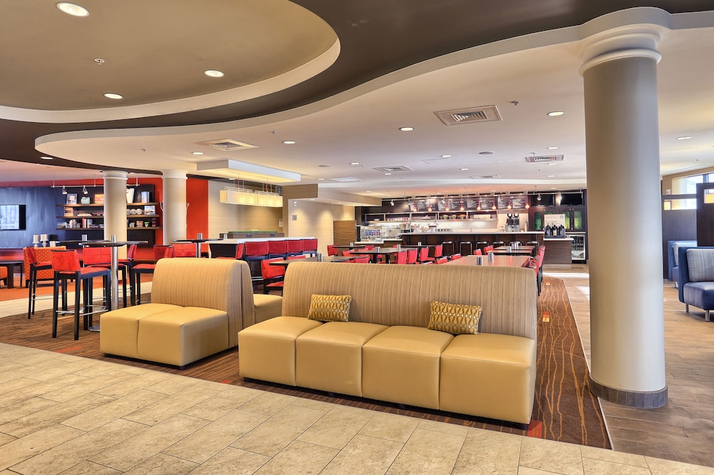 Courtyard by Marriott Harrisburg West Mechanicsburg - photo 2