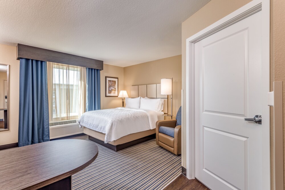 Candlewood Suites Eau Claire I 94 by IHG - photo 3