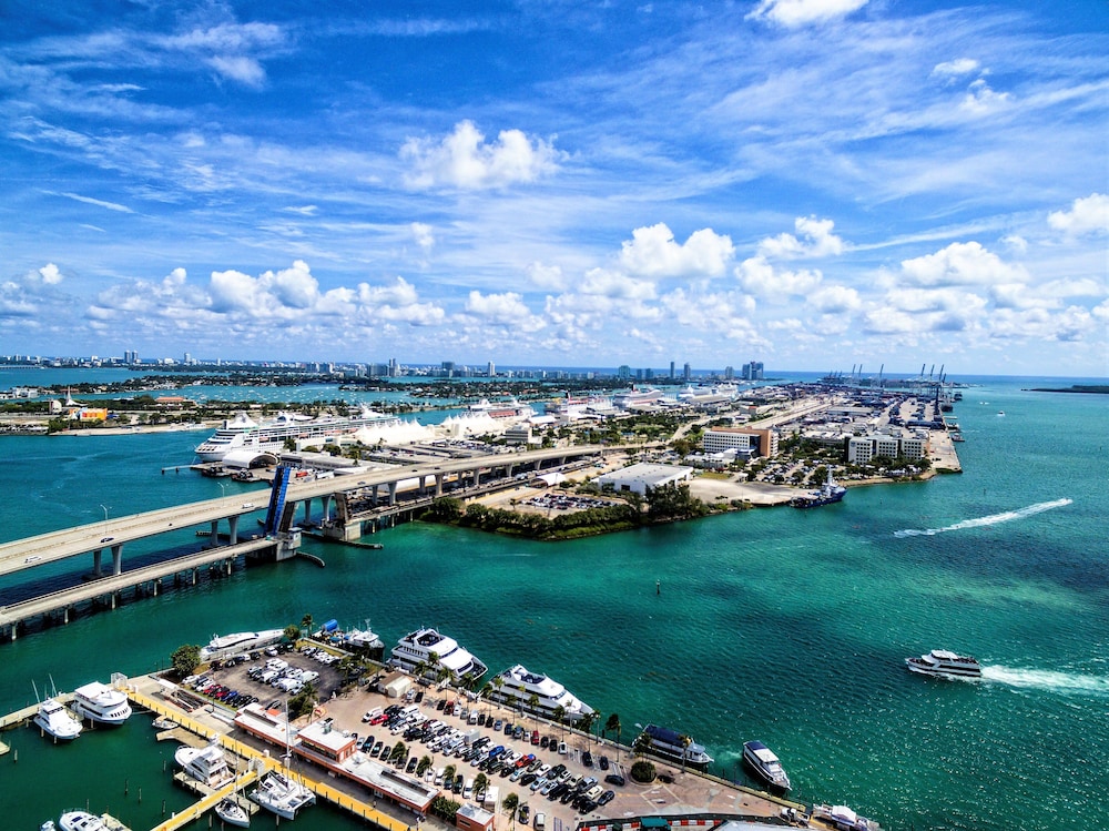 Holiday Inn Port of Miami Downtown Hotel - photo 62