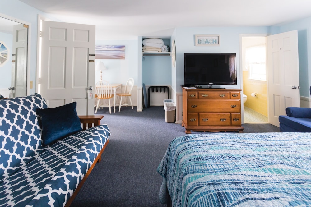 A Beach Breeze Inn - photo 7
